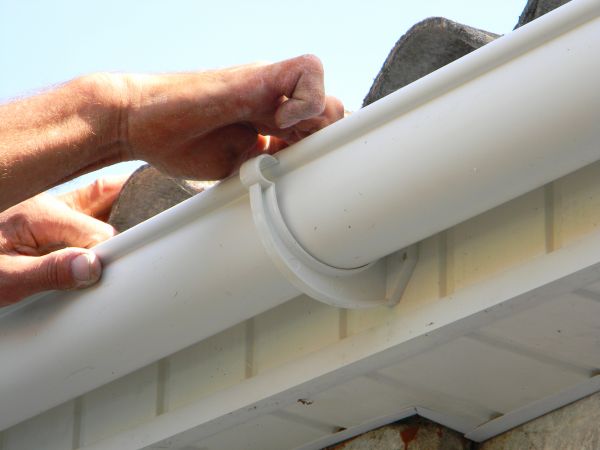 Cost of Plastic Gutter Repair in Plainfield